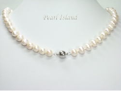 Countessa White Circle Pearl Necklace with Magnetic Clasp 