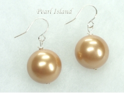 Utopia Golden Shell Pearl Earrings