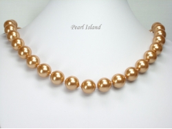 Utopia Golden Shell Pearl Necklace