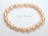 Petite Peach Oval Pearl Elastic Bracelet 7-8mm