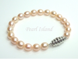Petite Peach Oval Pearl Bracelet 7-8mm with Magnetic Clasp