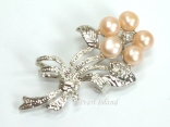 Freshwater Pearl Flower Brooch (Peach)