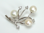 Freshwater Pearl & Diamante Elegance Brooch (White)